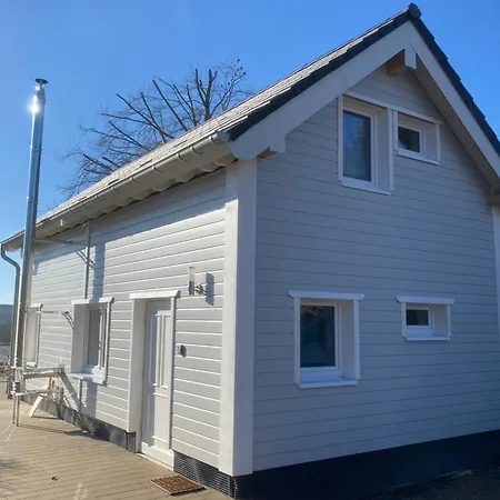 Holiday home Wunderschoenes Schwedenhaus Fridhem - Bis 6 Personen *